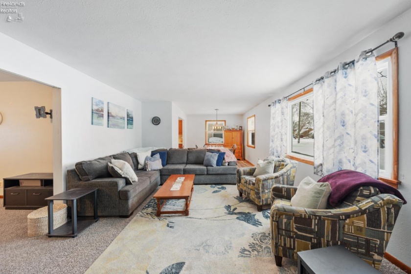 706 Taft Street, Port Clinton, 43452, 4 Bedrooms Bedrooms, ,2 BathroomsBathrooms,Residential,For Sale,Taft,20260306