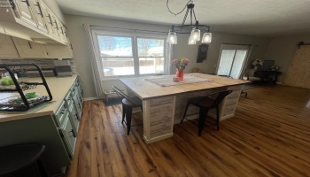 4 Oakfield Avenue, Norwalk, 44857, 5 Bedrooms Bedrooms, ,3 BathroomsBathrooms,Residential,For Sale,Oakfield,20260309 4 Oakfield Avenue, Norwalk, 44857, 5 Bedrooms Bedrooms, ,3 BathroomsBathrooms,Residential,For Sale,Oakfield,20260309