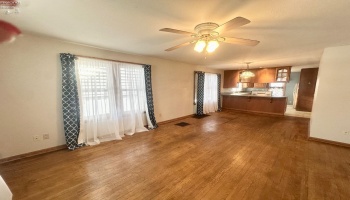 329 Oakland Avenue, Sandusky, 44870, 4 Bedrooms Bedrooms, ,3 BathroomsBathrooms,Residential,For Sale,Oakland,20260170