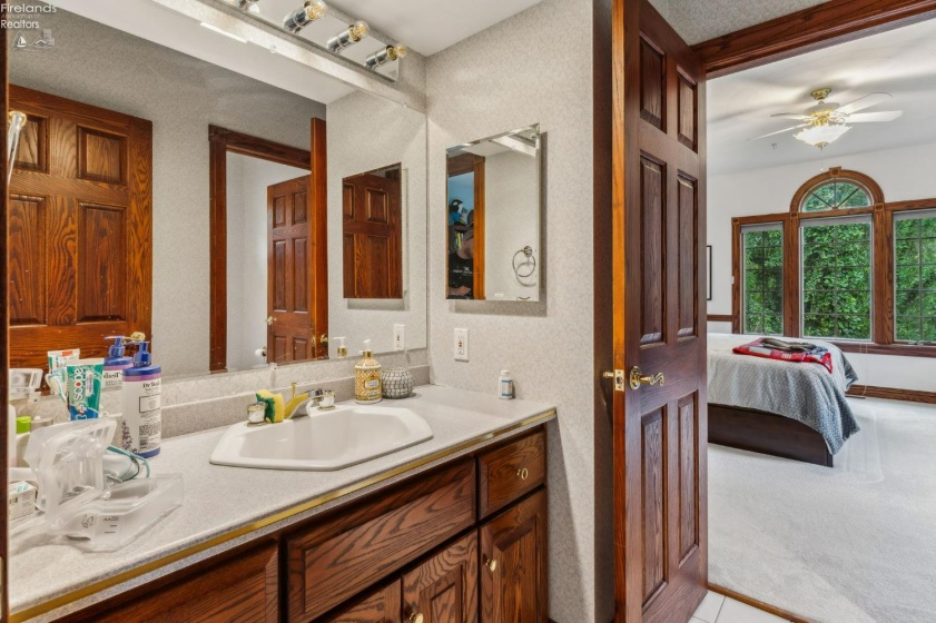 106 Sycamore Woods Lane, Tiffin, 44883, 6 Bedrooms Bedrooms, ,5 BathroomsBathrooms,Residential,For Sale,Sycamore Woods,20254000