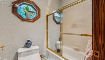 106 Sycamore Woods Lane, Tiffin, 44883, 6 Bedrooms Bedrooms, ,5 BathroomsBathrooms,Residential,For Sale,Sycamore Woods,20254000