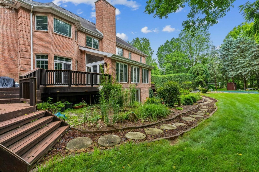 106 Sycamore Woods Lane, Tiffin, 44883, 6 Bedrooms Bedrooms, ,5 BathroomsBathrooms,Residential,For Sale,Sycamore Woods,20254000