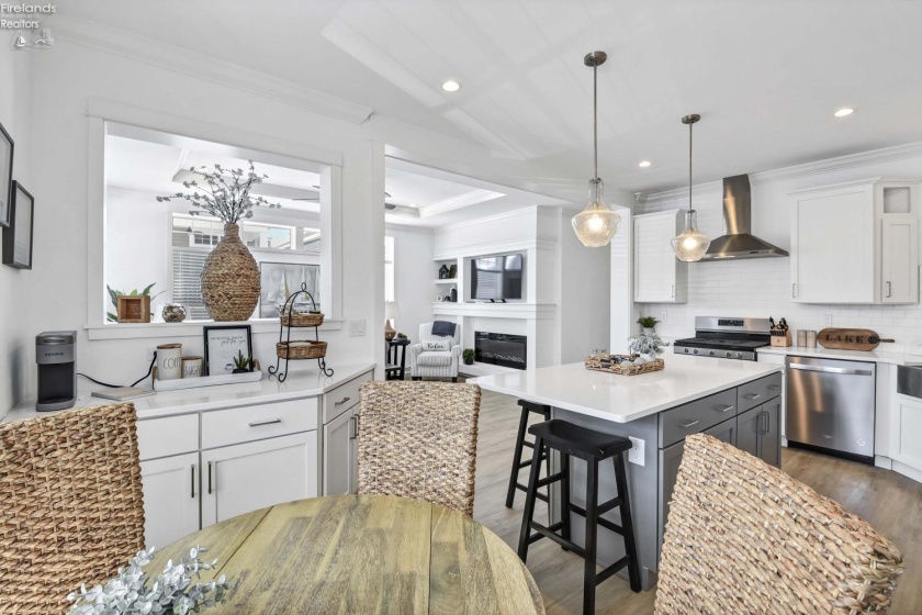 10850 Bayshore Road W Canal, Marblehead, 43440, 3 Bedrooms Bedrooms, ,2 BathroomsBathrooms,Residential,For Sale,Bayshore Road W Canal,20260292