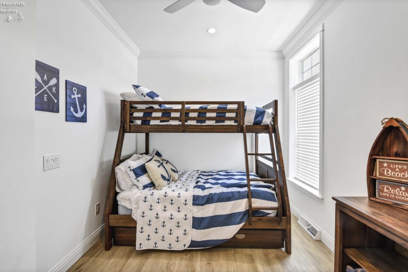 10850 Bayshore Road W Canal, Marblehead, 43440, 3 Bedrooms Bedrooms, ,2 BathroomsBathrooms,Residential,For Sale,Bayshore Road W Canal,20260292