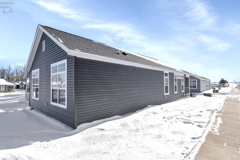 10850 Bayshore Road W Canal, Marblehead, 43440, 3 Bedrooms Bedrooms, ,2 BathroomsBathrooms,Residential,For Sale,Bayshore Road W Canal,20260292