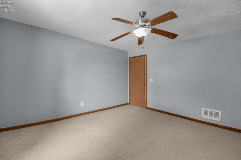 111 Tiffin Street, Willard, 44890, 4 Bedrooms Bedrooms, ,2 BathroomsBathrooms,Residential,For Sale,Tiffin Street,20260317