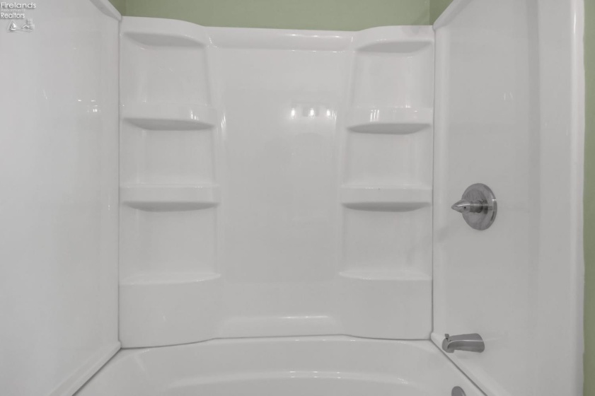 111 Tiffin Street, Willard, 44890, 4 Bedrooms Bedrooms, ,2 BathroomsBathrooms,Residential,For Sale,Tiffin Street,20260317