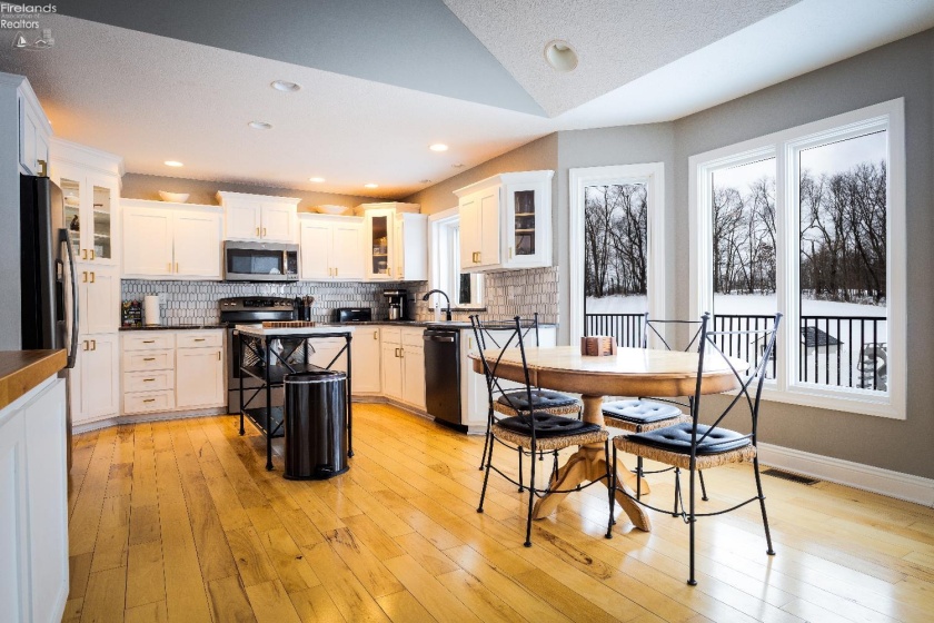 3405 Hastings Newville Road, Mansfield, 44903, 6 Bedrooms Bedrooms, ,4 BathroomsBathrooms,Residential,For Sale,Hastings Newville,20260314