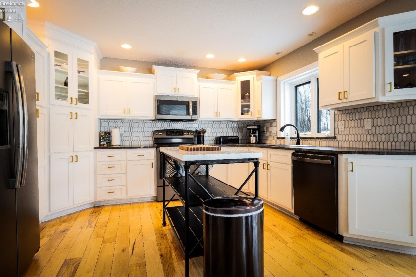 3405 Hastings Newville Road, Mansfield, 44903, 6 Bedrooms Bedrooms, ,4 BathroomsBathrooms,Residential,For Sale,Hastings Newville,20260314