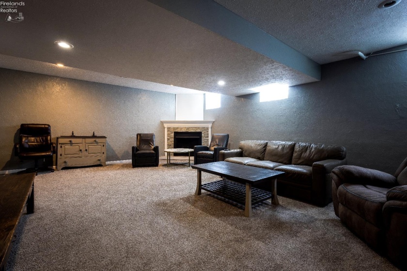 3405 Hastings Newville Road, Mansfield, 44903, 6 Bedrooms Bedrooms, ,4 BathroomsBathrooms,Residential,For Sale,Hastings Newville,20260314