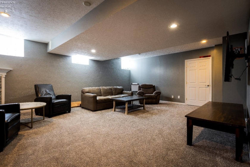 3405 Hastings Newville Road, Mansfield, 44903, 6 Bedrooms Bedrooms, ,4 BathroomsBathrooms,Residential,For Sale,Hastings Newville,20260314