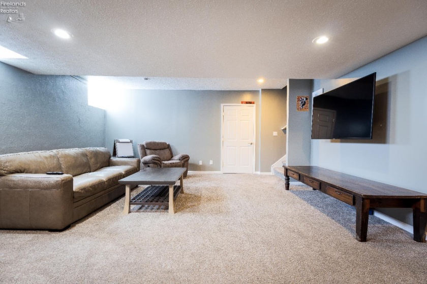 3405 Hastings Newville Road, Mansfield, 44903, 6 Bedrooms Bedrooms, ,4 BathroomsBathrooms,Residential,For Sale,Hastings Newville,20260314