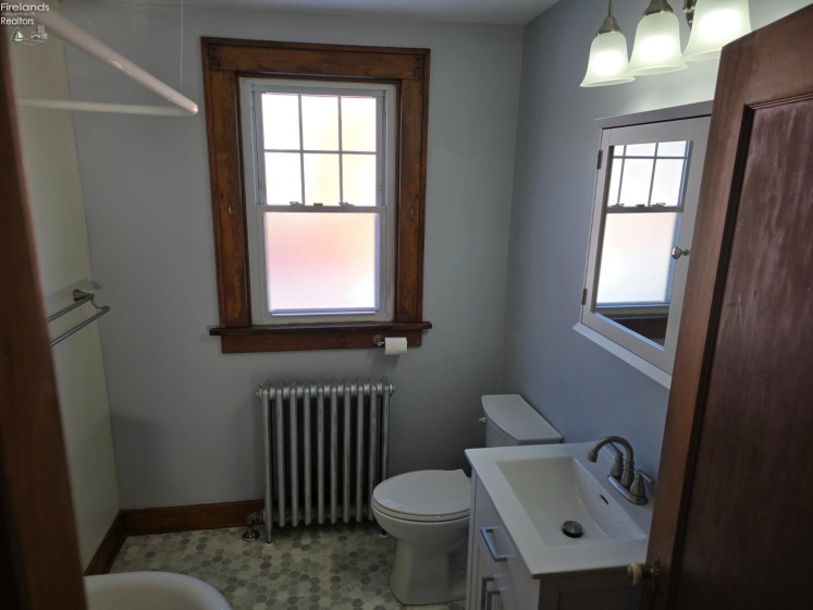 1523 Central Avenue, Sandusky, 44870, 3 Bedrooms Bedrooms, ,1 BathroomBathrooms,Residential,For Sale,Central,20260225