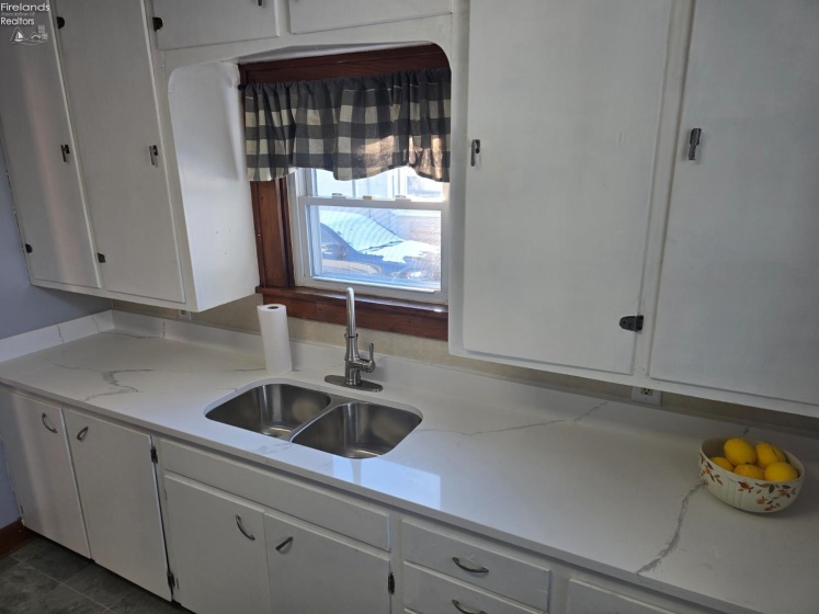 1523 Central Avenue, Sandusky, 44870, 3 Bedrooms Bedrooms, ,1 BathroomBathrooms,Residential,For Sale,Central,20260225