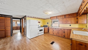 2128 Bayview Drive, Marblehead, 43440, 3 Bedrooms Bedrooms, ,2 BathroomsBathrooms,Residential,For Sale,Bayview,20260323