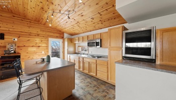 2128 Bayview Drive, Marblehead, 43440, 3 Bedrooms Bedrooms, ,2 BathroomsBathrooms,Residential,For Sale,Bayview,20260323