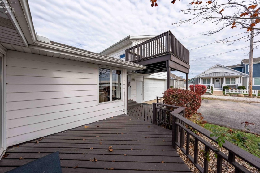 2128 Bayview Drive, Marblehead, 43440, 3 Bedrooms Bedrooms, ,2 BathroomsBathrooms,Residential,For Sale,Bayview,20260323