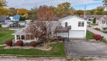 2128 Bayview Drive, Marblehead, 43440, 3 Bedrooms Bedrooms, ,2 BathroomsBathrooms,Residential,For Sale,Bayview,20260323