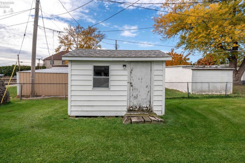 2128 Bayview Drive, Marblehead, 43440, 3 Bedrooms Bedrooms, ,2 BathroomsBathrooms,Residential,For Sale,Bayview,20260323