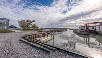 2128 Bayview Drive, Marblehead, 43440, 3 Bedrooms Bedrooms, ,2 BathroomsBathrooms,Residential,For Sale,Bayview,20260323