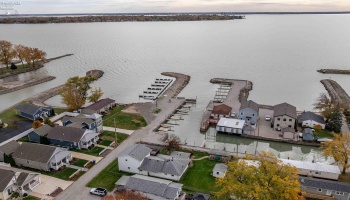 2128 Bayview Drive, Marblehead, 43440, 3 Bedrooms Bedrooms, ,2 BathroomsBathrooms,Residential,For Sale,Bayview,20260323