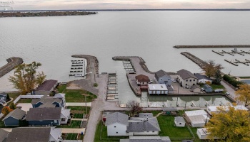 2128 Bayview Drive, Marblehead, 43440, 3 Bedrooms Bedrooms, ,2 BathroomsBathrooms,Residential,For Sale,Bayview,20260323