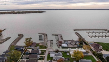 2128 Bayview Drive, Marblehead, 43440, 3 Bedrooms Bedrooms, ,2 BathroomsBathrooms,Residential,For Sale,Bayview,20260323