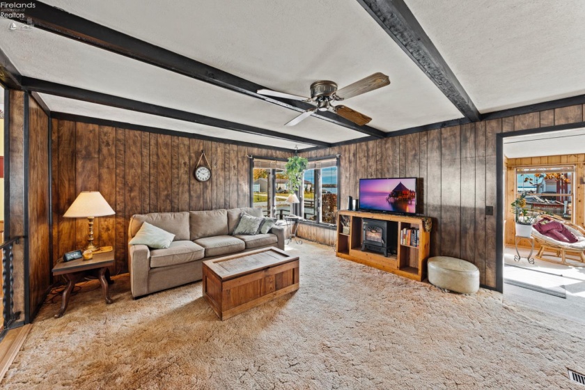 2128 Bayview Drive, Marblehead, 43440, 3 Bedrooms Bedrooms, ,2 BathroomsBathrooms,Residential,For Sale,Bayview,20260323