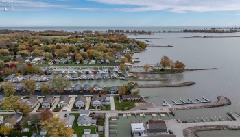 2128 Bayview Drive, Marblehead, 43440, 3 Bedrooms Bedrooms, ,2 BathroomsBathrooms,Residential,For Sale,Bayview,20260323