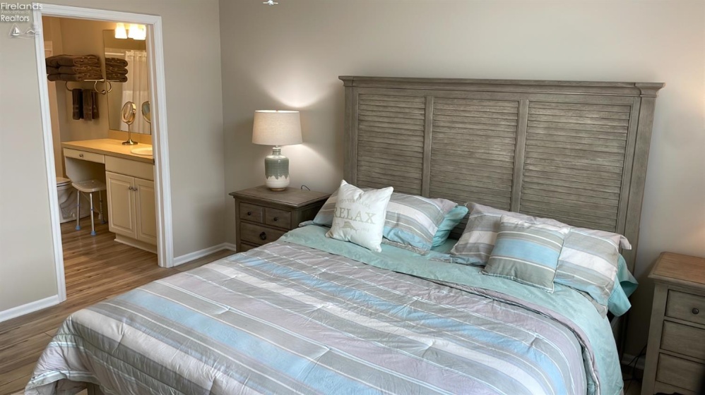 2750 Canterbury Circle, Port Clinton, 43452, 2 Bedrooms Bedrooms, ,2 BathroomsBathrooms,Residential,For Sale,Canterbury,20260327