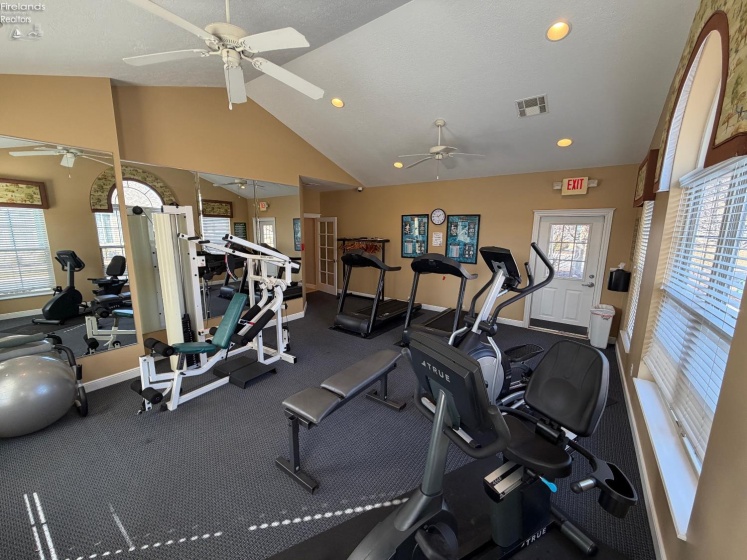 2750 Canterbury Circle, Port Clinton, 43452, 2 Bedrooms Bedrooms, ,2 BathroomsBathrooms,Residential,For Sale,Canterbury,20260327