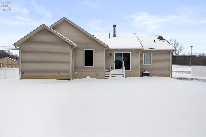 4128 Berkley Rd, Vermilion, 44089, 3 Bedrooms Bedrooms, ,2 BathroomsBathrooms,Residential,For Sale,Berkley Rd,20260319