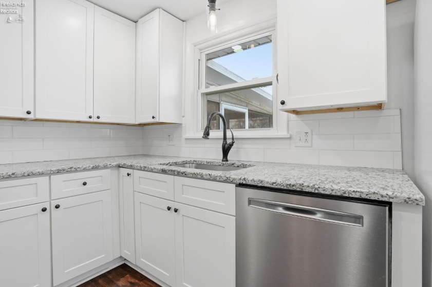 421 Clifton Avenue, Findlay, 45840, 3 Bedrooms Bedrooms, ,2 BathroomsBathrooms,Residential,For Sale,Clifton,20260342