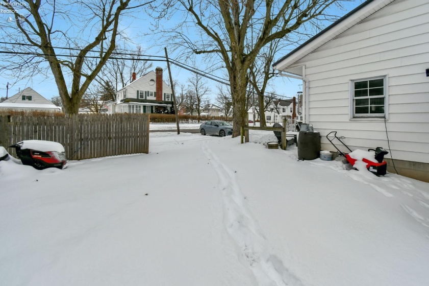 419 Maplewood Street, Willard, 44890, 4 Bedrooms Bedrooms, ,2 BathroomsBathrooms,Residential,For Sale,Maplewood,20260339