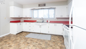 515 3rd Avenue, Fremont, 43420, 2 Bedrooms Bedrooms, ,1 BathroomBathrooms,Residential,For Sale,3rd,20260258 515 3rd Avenue, Fremont, 43420, 2 Bedrooms Bedrooms, ,1 BathroomBathrooms,Residential,For Sale,3rd,20260258