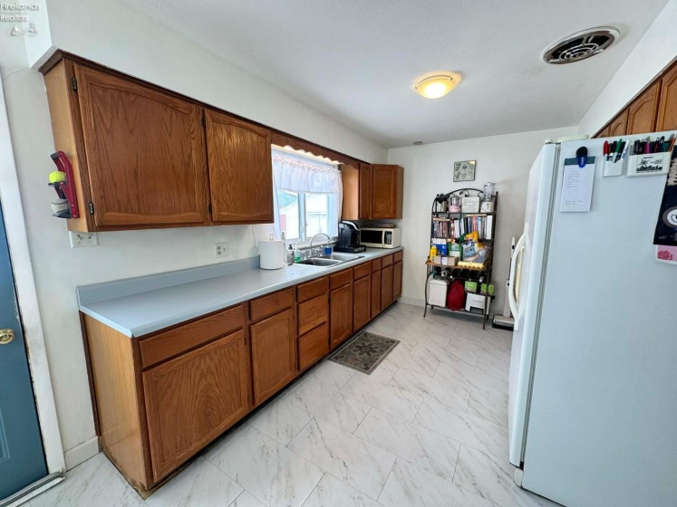 116 Lakeland Drive, Sandusky, 44870, 3 Bedrooms Bedrooms, ,1 BathroomBathrooms,Residential,For Sale,Lakeland,20260297