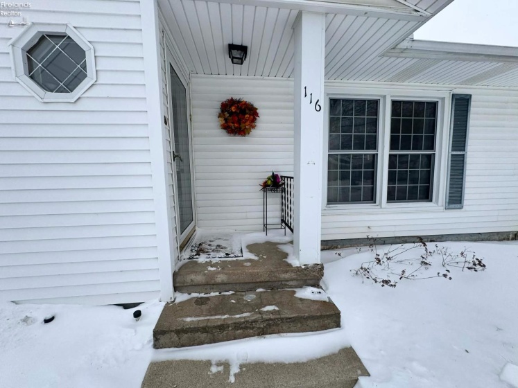 116 Lakeland Drive, Sandusky, 44870, 3 Bedrooms Bedrooms, ,1 BathroomBathrooms,Residential,For Sale,Lakeland,20260297