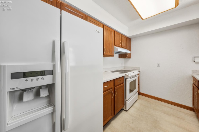 590 Vineyard Circle, Port Clinton, 43452, 2 Bedrooms Bedrooms, ,2 BathroomsBathrooms,Residential,For Sale,Vineyard,20260296