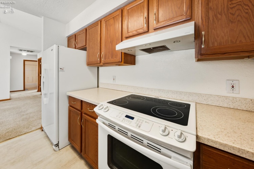 590 Vineyard Circle, Port Clinton, 43452, 2 Bedrooms Bedrooms, ,2 BathroomsBathrooms,Residential,For Sale,Vineyard,20260296