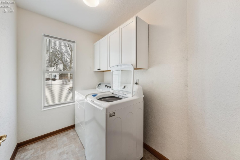 590 Vineyard Circle, Port Clinton, 43452, 2 Bedrooms Bedrooms, ,2 BathroomsBathrooms,Residential,For Sale,Vineyard,20260296