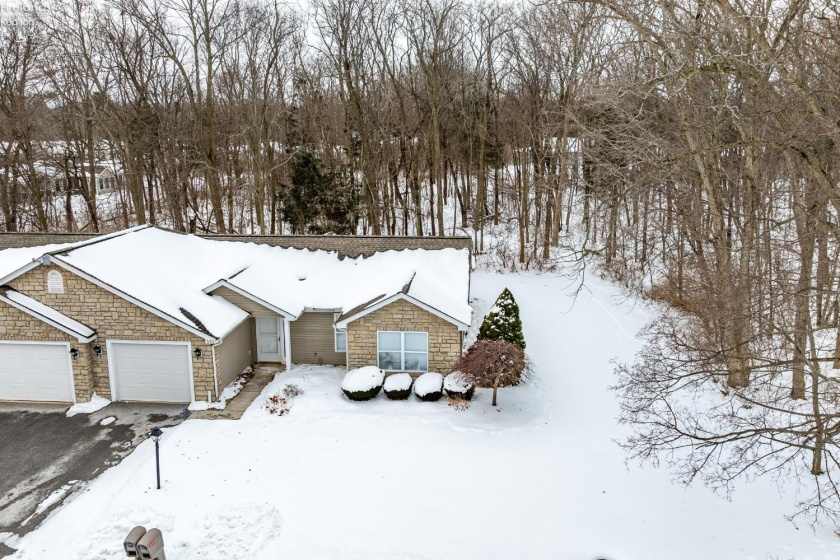 590 Vineyard Circle, Port Clinton, 43452, 2 Bedrooms Bedrooms, ,2 BathroomsBathrooms,Residential,For Sale,Vineyard,20260296