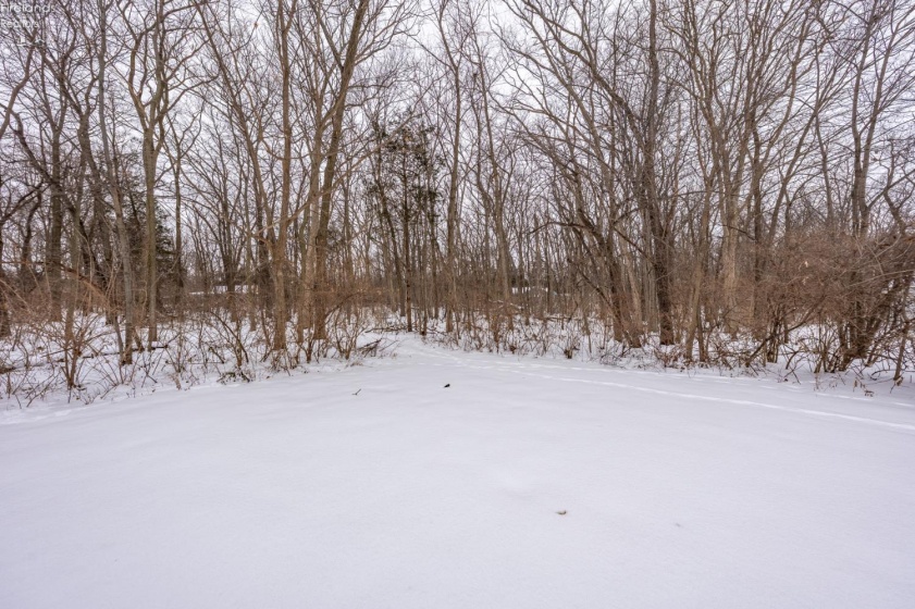 590 Vineyard Circle, Port Clinton, 43452, 2 Bedrooms Bedrooms, ,2 BathroomsBathrooms,Residential,For Sale,Vineyard,20260296