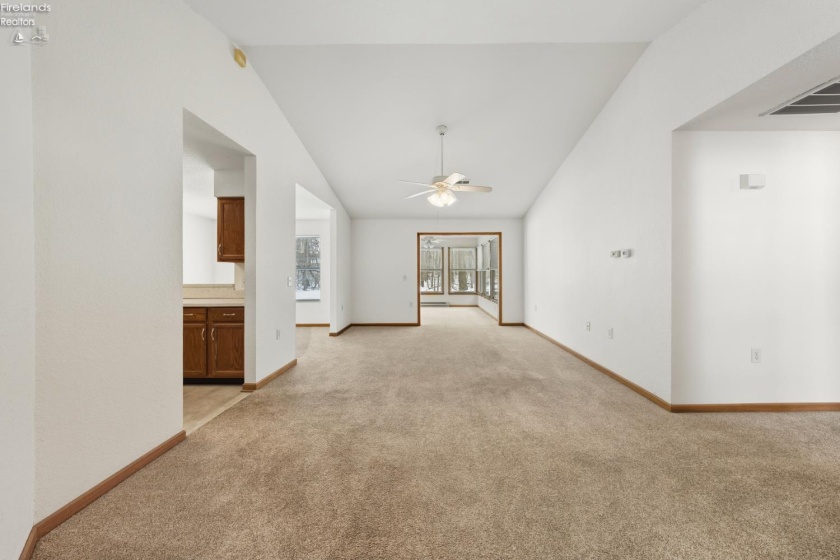 590 Vineyard Circle, Port Clinton, 43452, 2 Bedrooms Bedrooms, ,2 BathroomsBathrooms,Residential,For Sale,Vineyard,20260296