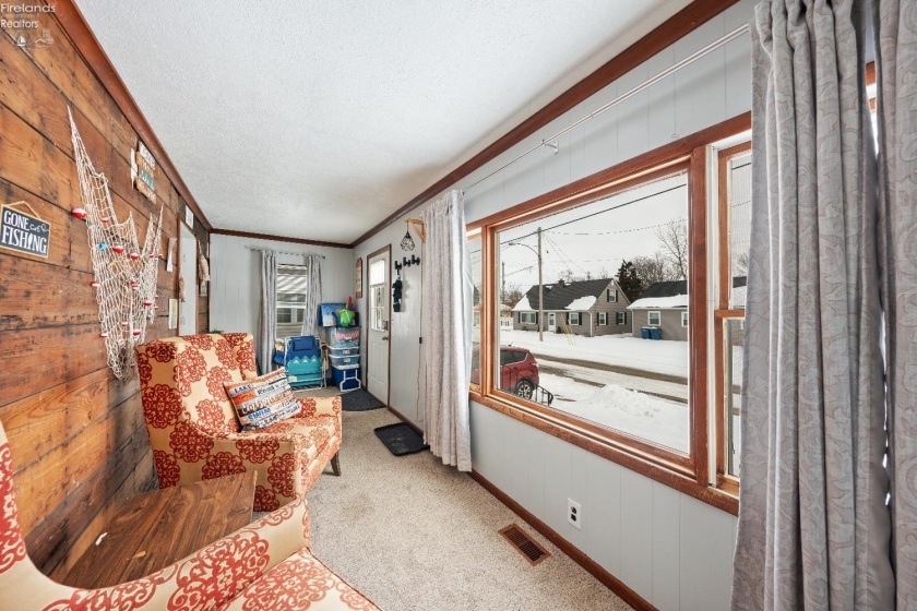 218 Elm, Port Clinton, 43452, 3 Bedrooms Bedrooms, ,2 BathroomsBathrooms,Residential,For Sale,Elm,20260353