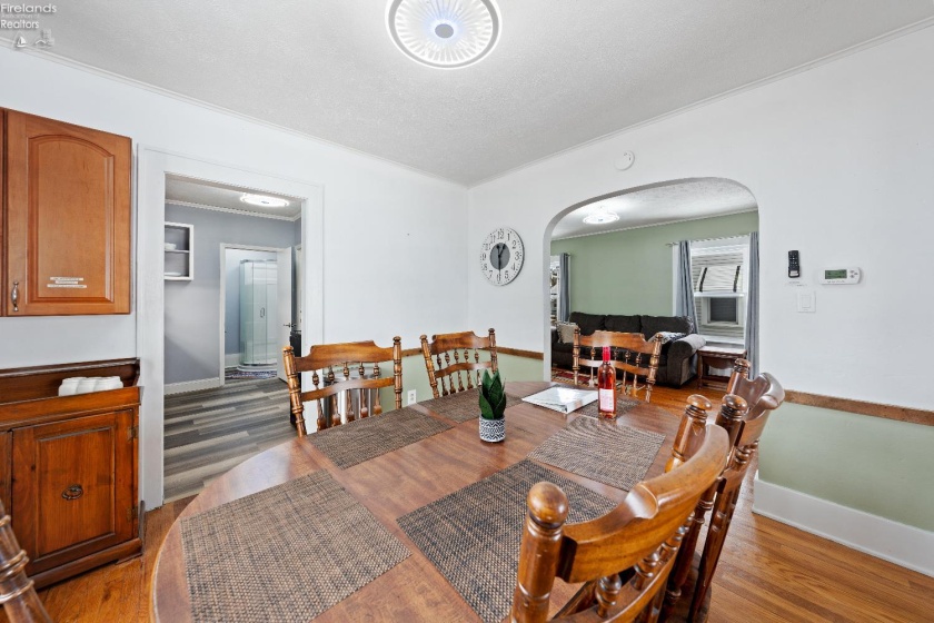 218 Elm, Port Clinton, 43452, 3 Bedrooms Bedrooms, ,2 BathroomsBathrooms,Residential,For Sale,Elm,20260353