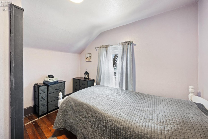 218 Elm, Port Clinton, 43452, 3 Bedrooms Bedrooms, ,2 BathroomsBathrooms,Residential,For Sale,Elm,20260353