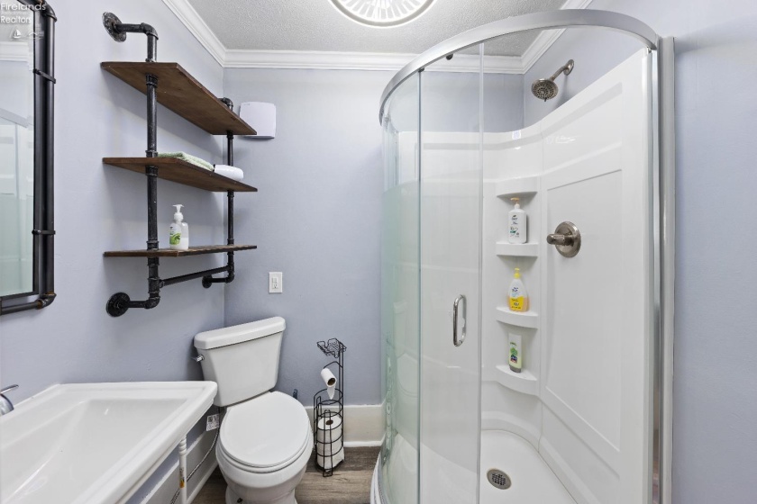 218 Elm, Port Clinton, 43452, 3 Bedrooms Bedrooms, ,2 BathroomsBathrooms,Residential,For Sale,Elm,20260353