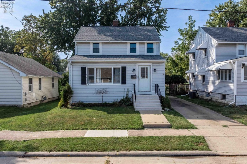 218 Elm, Port Clinton, 43452, 3 Bedrooms Bedrooms, ,2 BathroomsBathrooms,Residential,For Sale,Elm,20260353