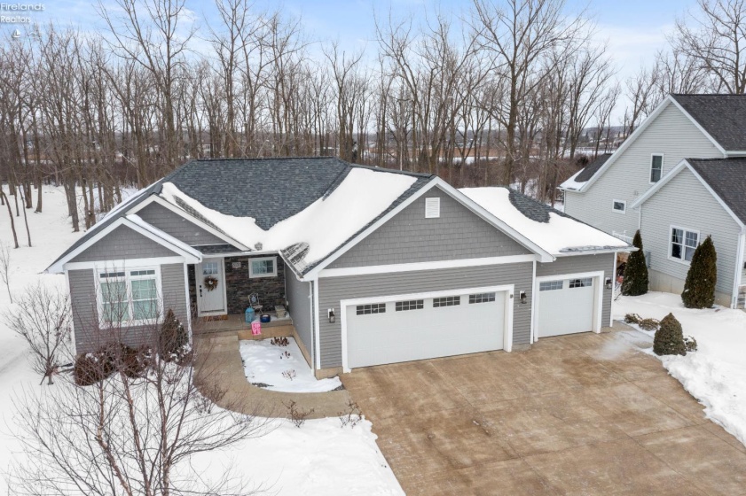 5131 Blue Teal Drive, Port Clinton, 43452, 4 Bedrooms Bedrooms, ,3 BathroomsBathrooms,Residential,For Sale,Blue Teal,20260330