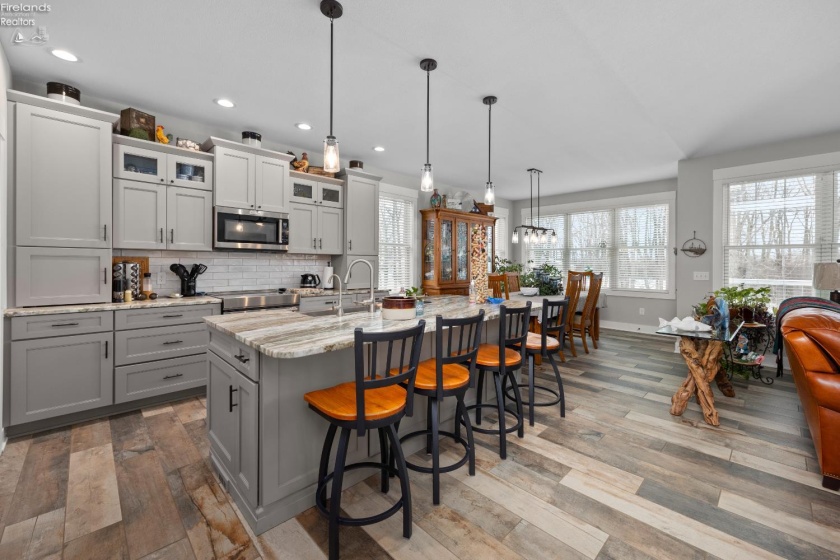 5131 Blue Teal Drive, Port Clinton, 43452, 4 Bedrooms Bedrooms, ,3 BathroomsBathrooms,Residential,For Sale,Blue Teal,20260330